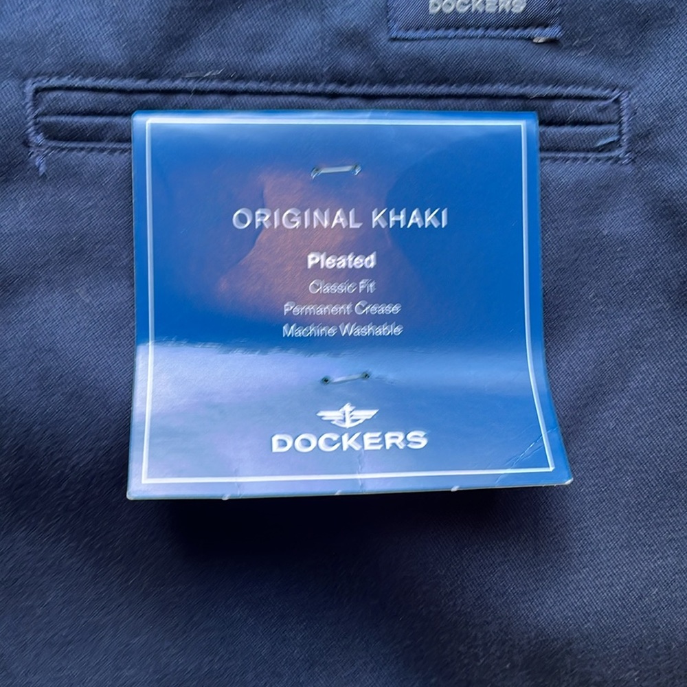 Dockers Original Khaki Pleated Pants Navy Blue 34x31 NWT - Picture 9 of 10